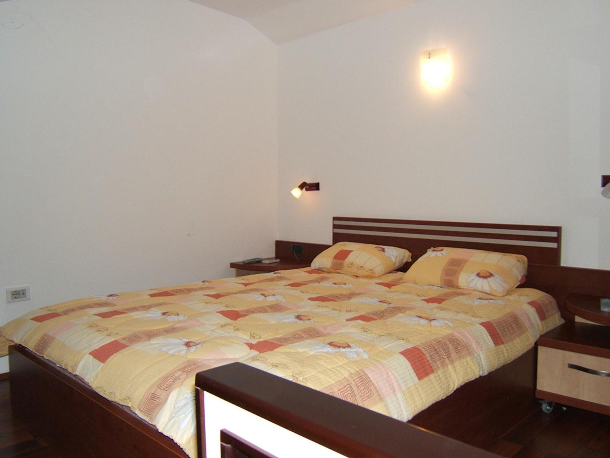 Villa Sara Guesthouse Sveti Stefan Room photo