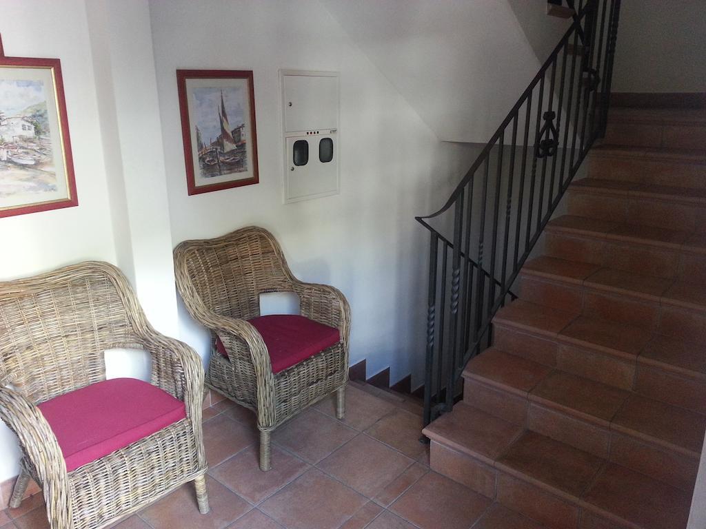 Villa Sara Guesthouse Sveti Stefan Exterior photo